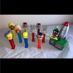 WB Looney Tunes Pez Candy Dispensers Lot 10 Bike Helmet Taz Bugs Vtg 1980 Tweety